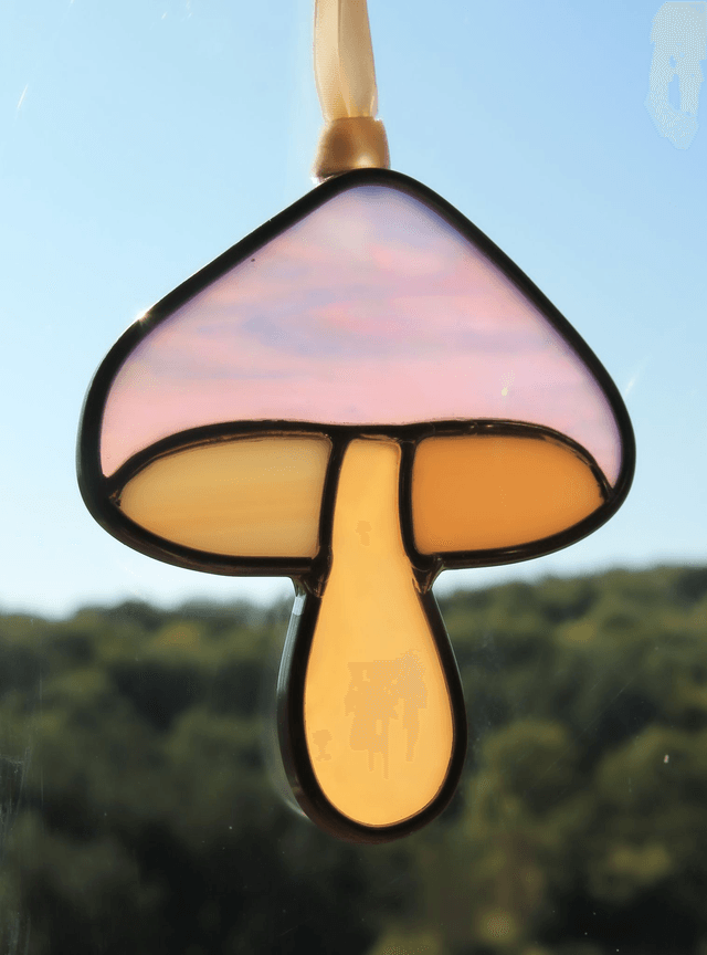 Le petit champignon lavande 